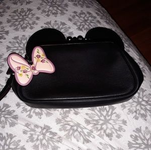 Coach minnie mouse clutch